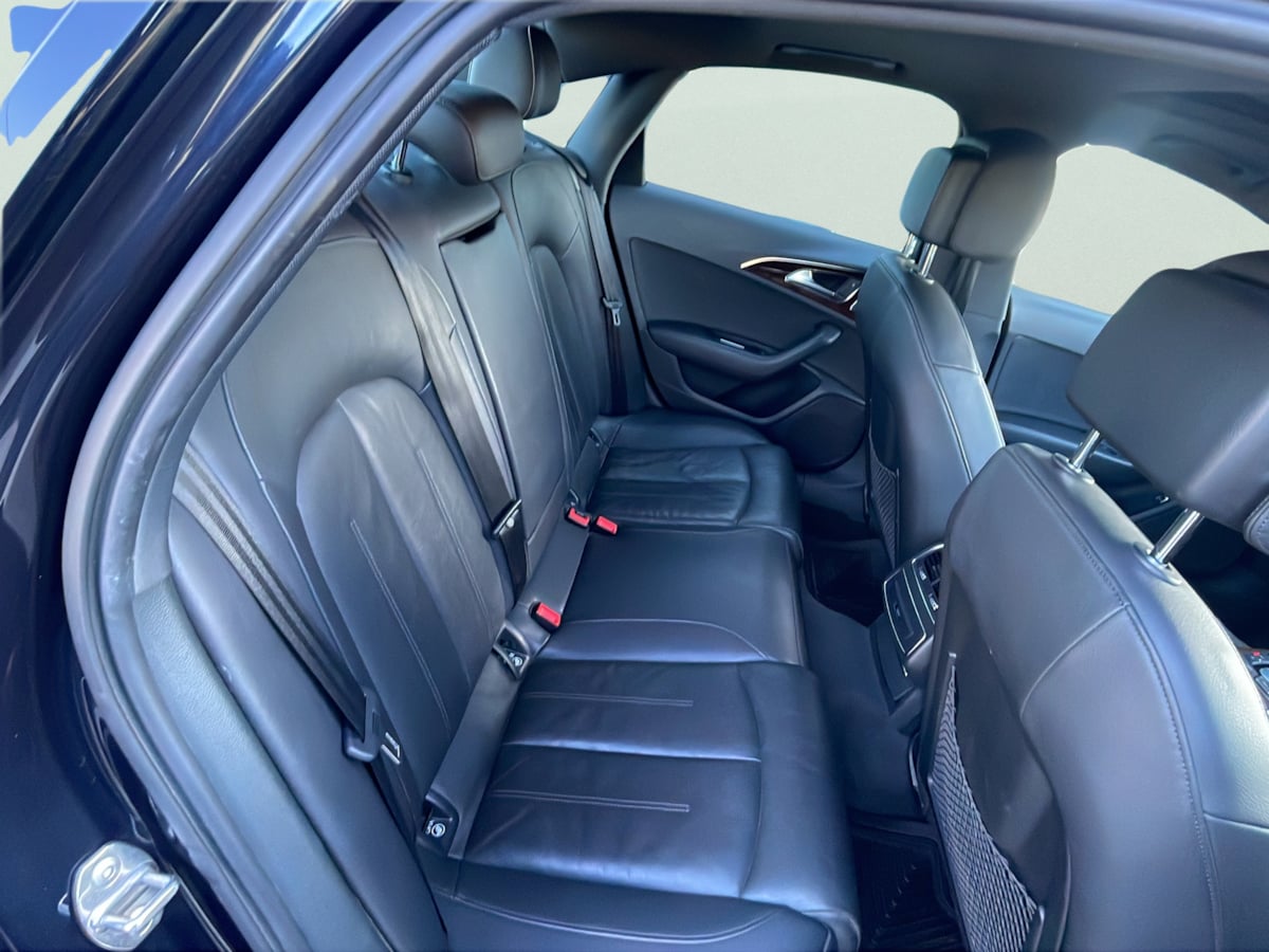 Photo 18 of this Audi A6