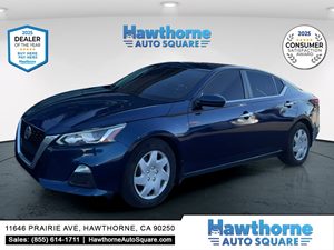 View 2019 Nissan Altima 