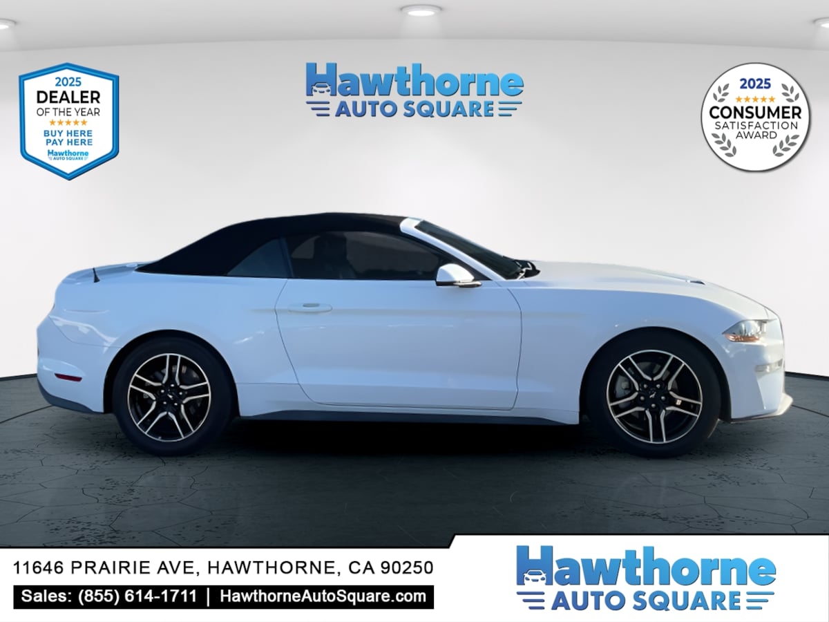 Photo 4 of this Ford Mustang