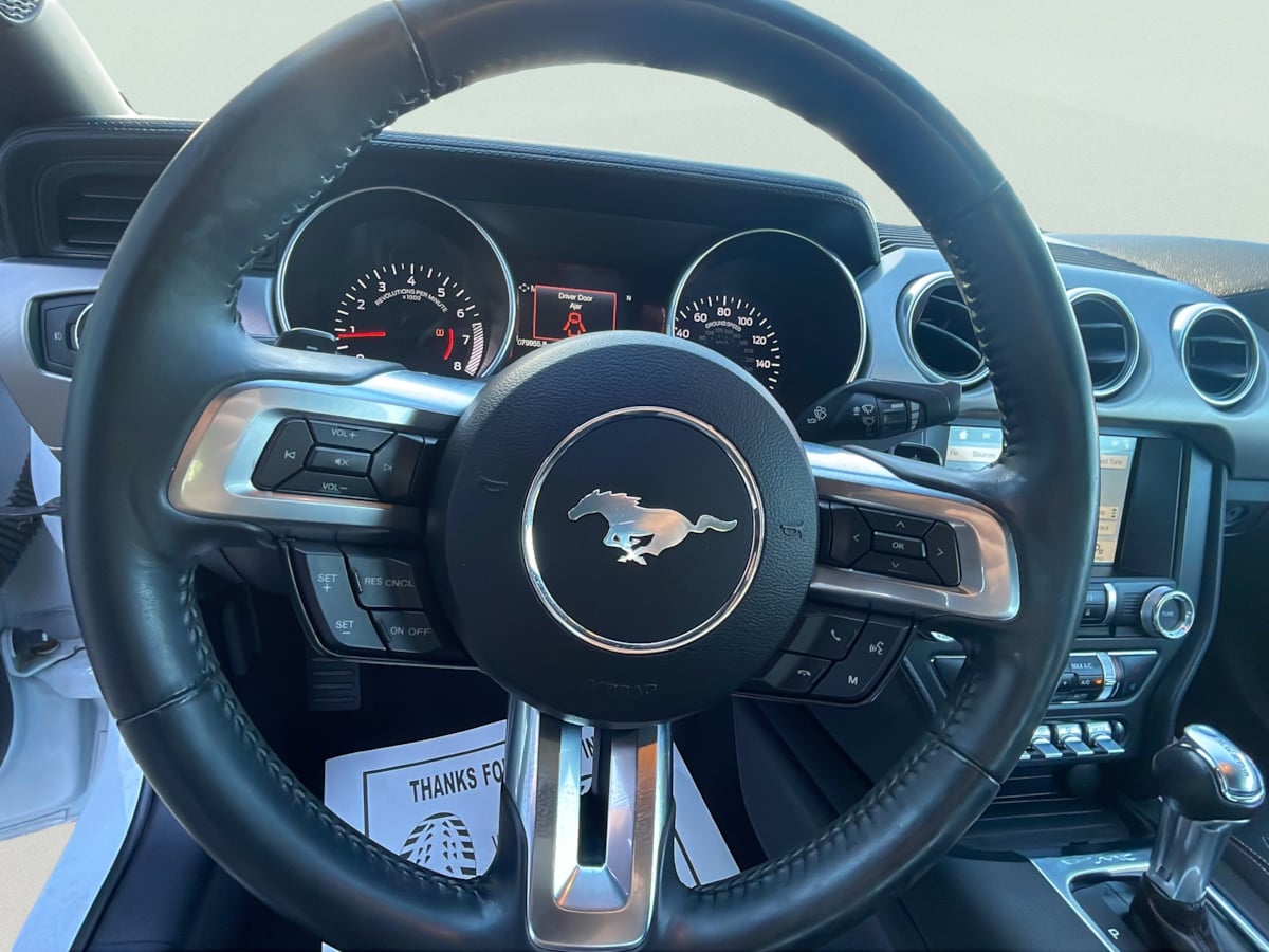 Photo 16 of this Ford Mustang