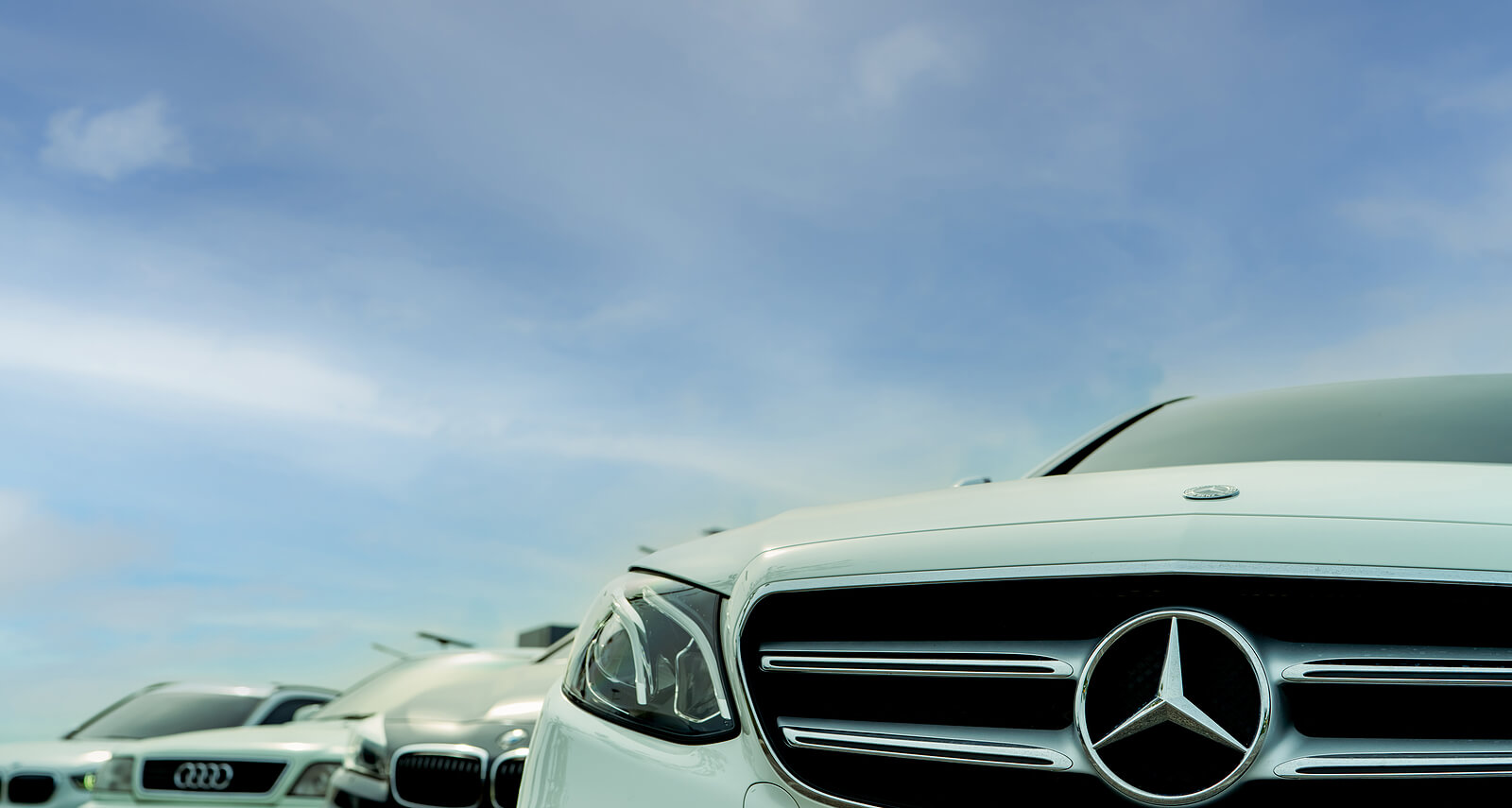 Complete Guide to Buying a Used Luxury Car