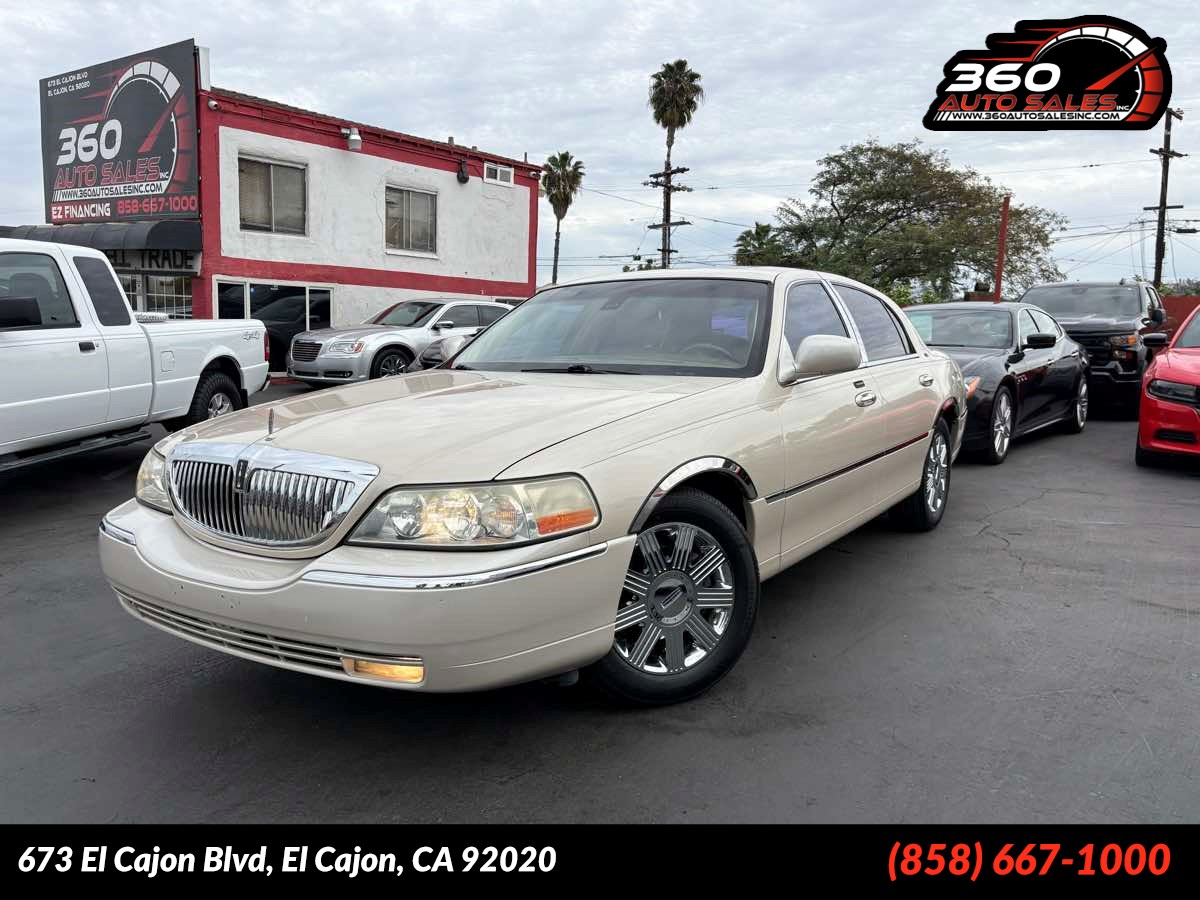2003 Lincoln Town Car Cartier's photo