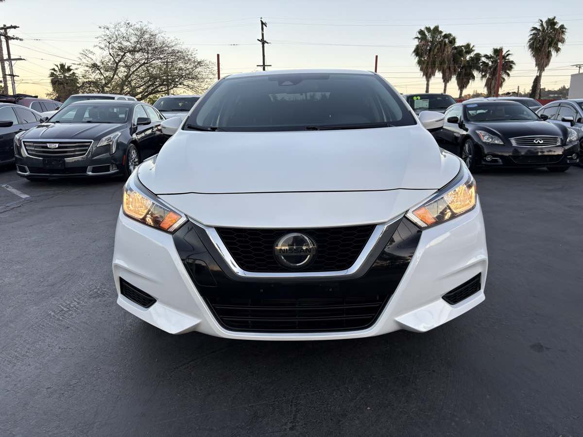2021 Nissan Versa Sedan SV - Photo 2