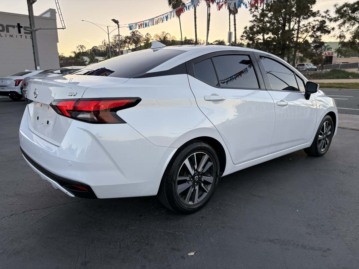 2021 Nissan Versa Sedan SV - Photo 5