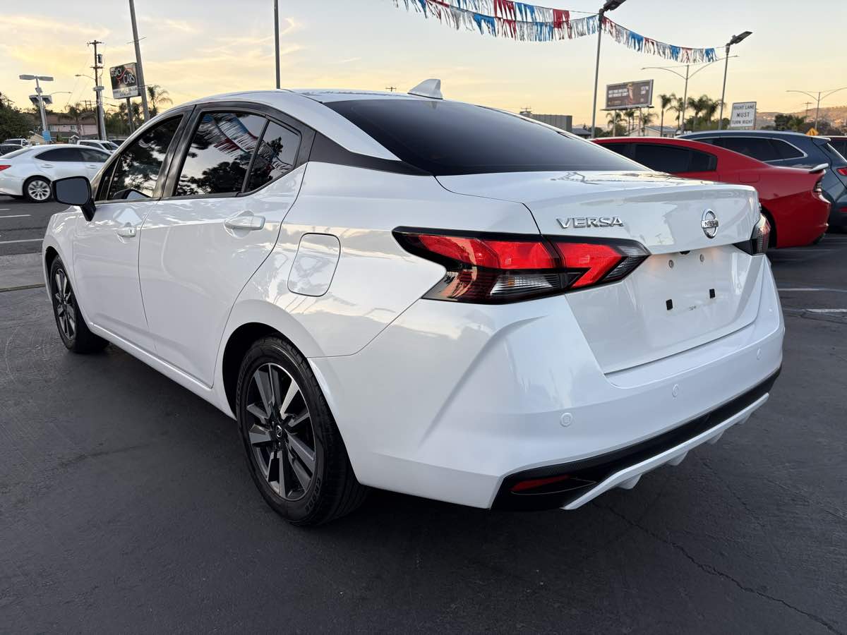 2021 Nissan Versa Sedan SV - Photo 8