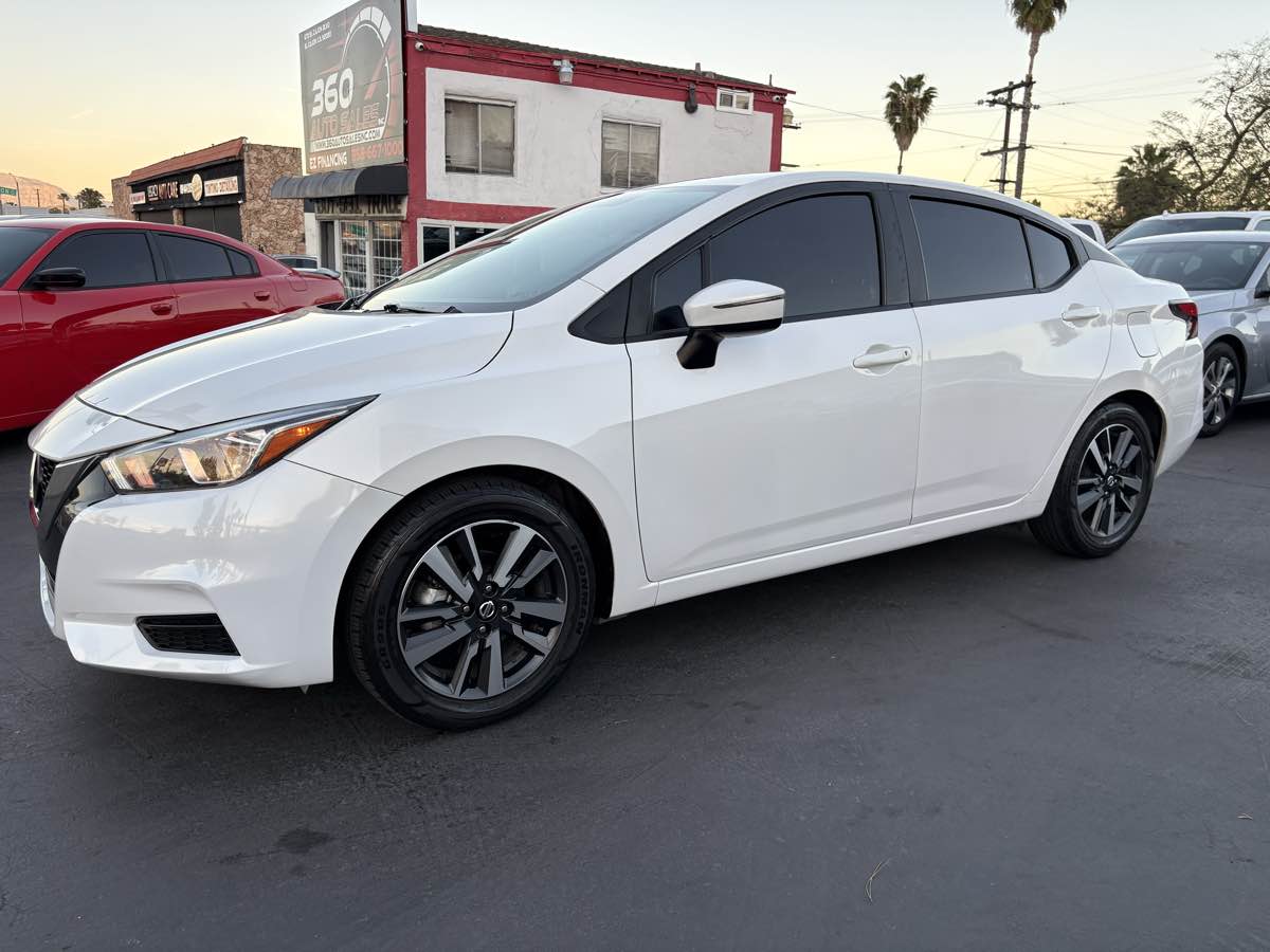 2021 Nissan Versa Sedan SV - Photo 10