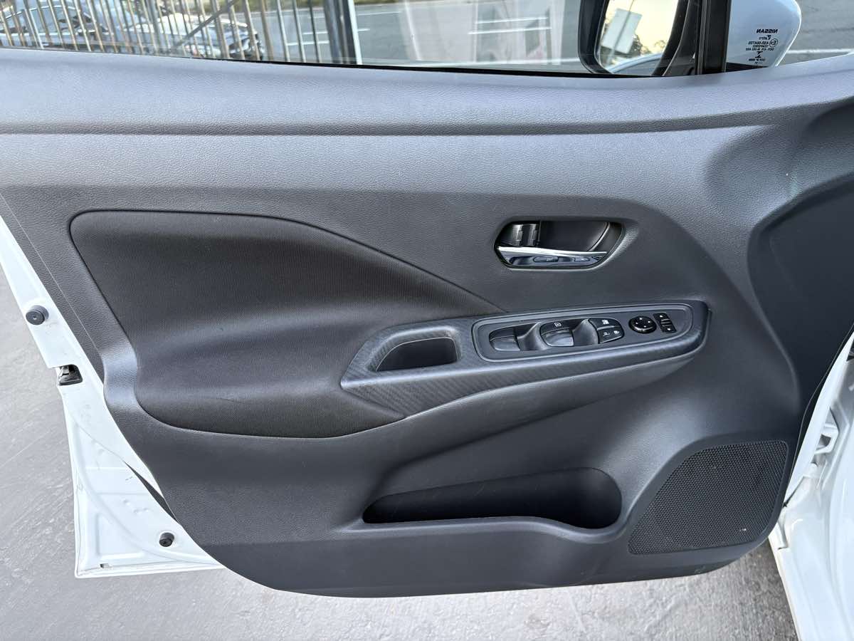 2021 Nissan Versa Sedan SV - Photo 14