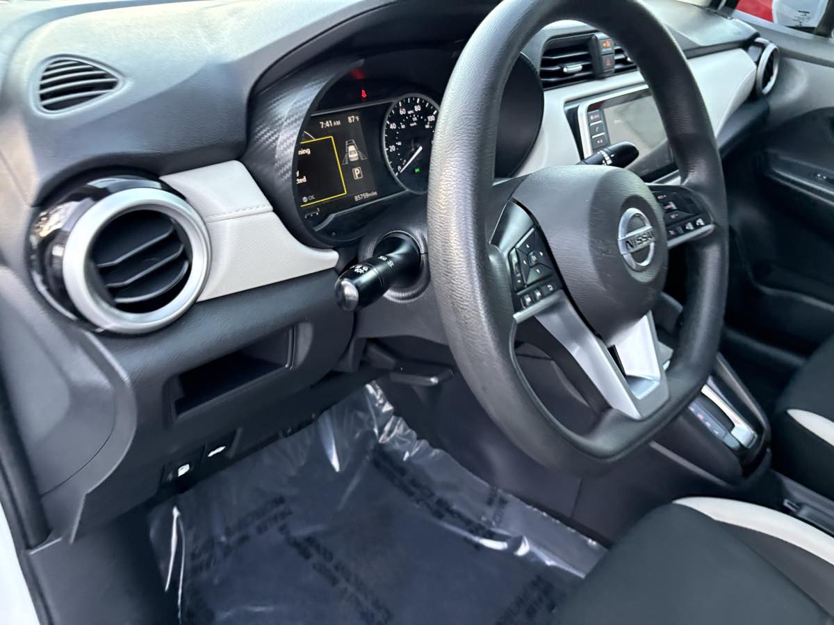 2021 Nissan Versa Sedan SV - Photo 19