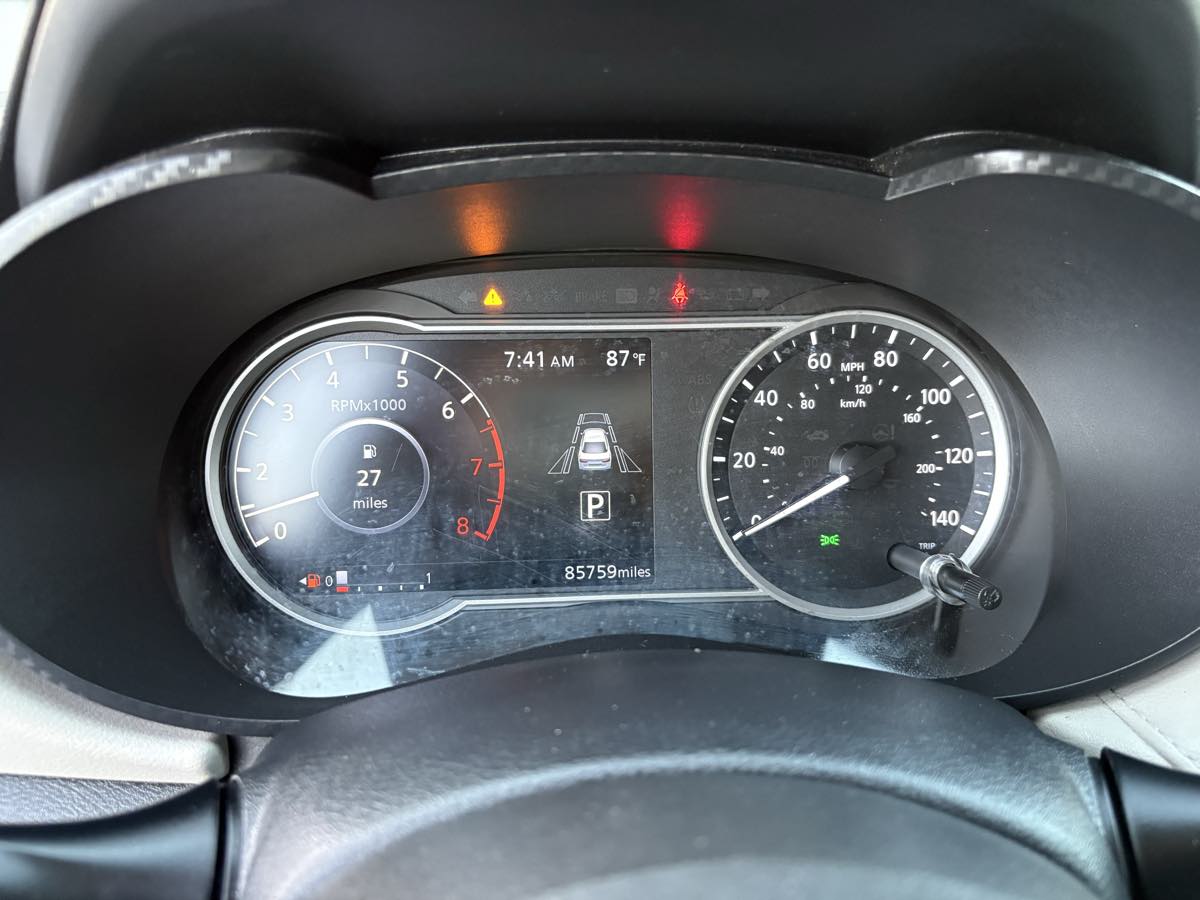 2021 Nissan Versa Sedan SV - Photo 26