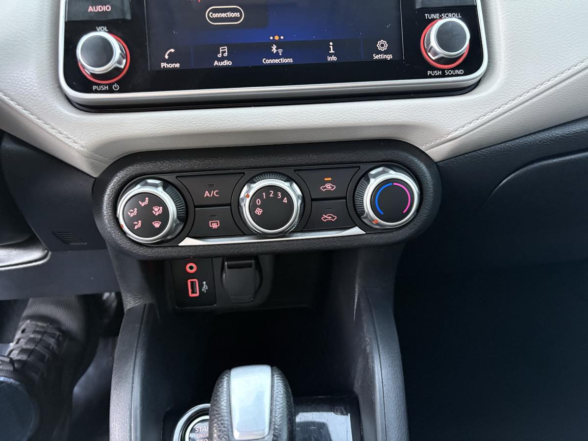 2021 Nissan Versa Sedan SV - Photo 33