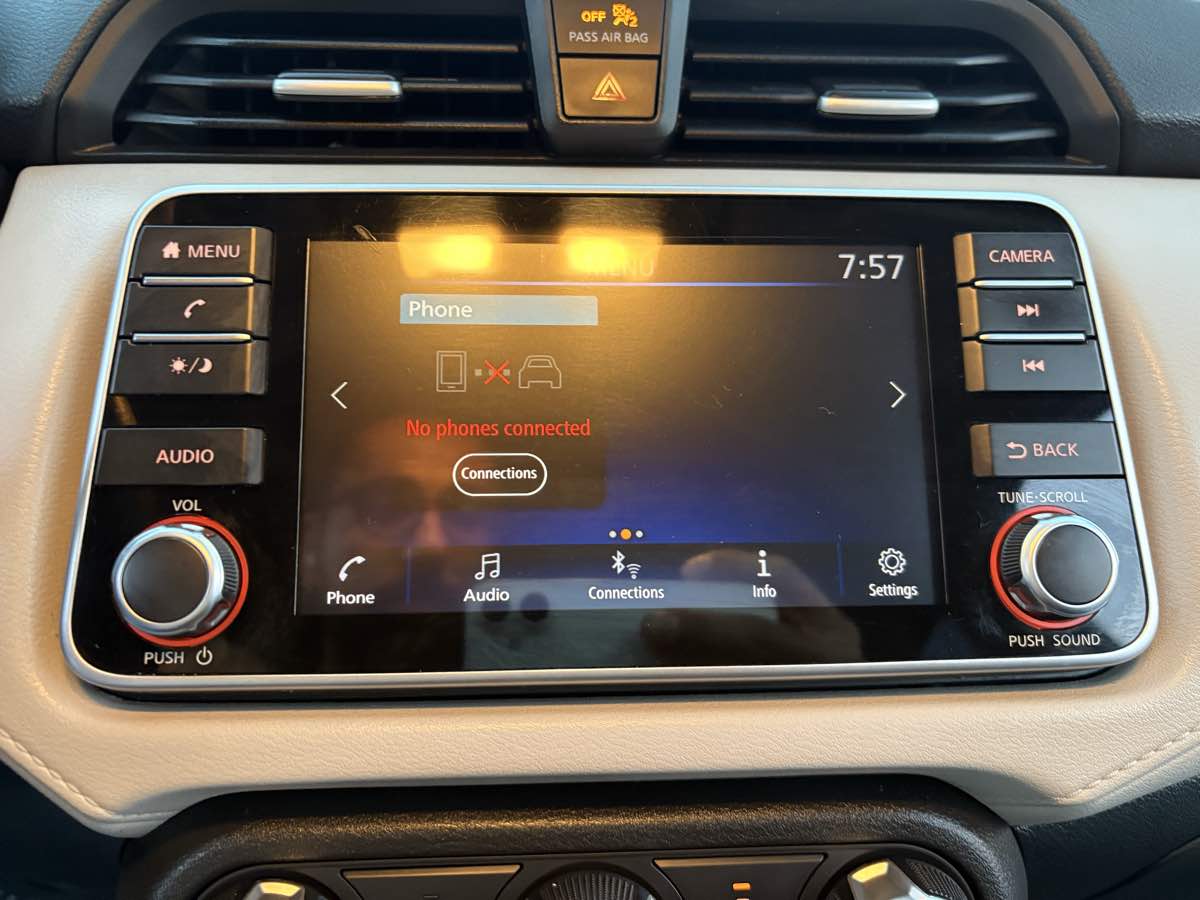 2021 Nissan Versa Sedan SV - Photo 51
