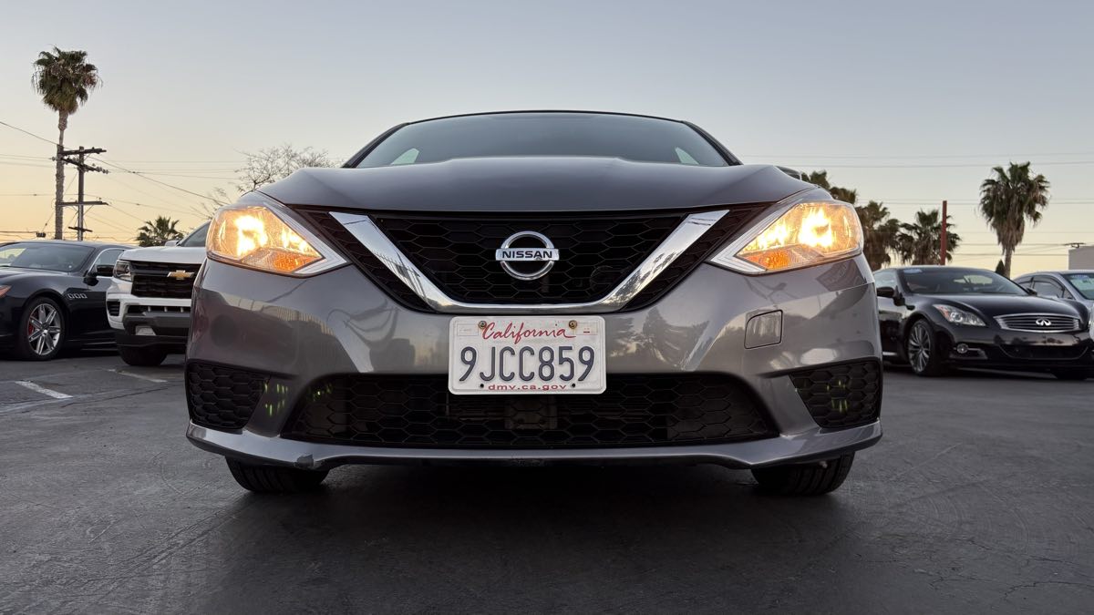 2016 Nissan Sentra S - Photo 4