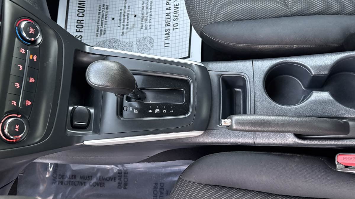 2016 Nissan Sentra S - Photo 25