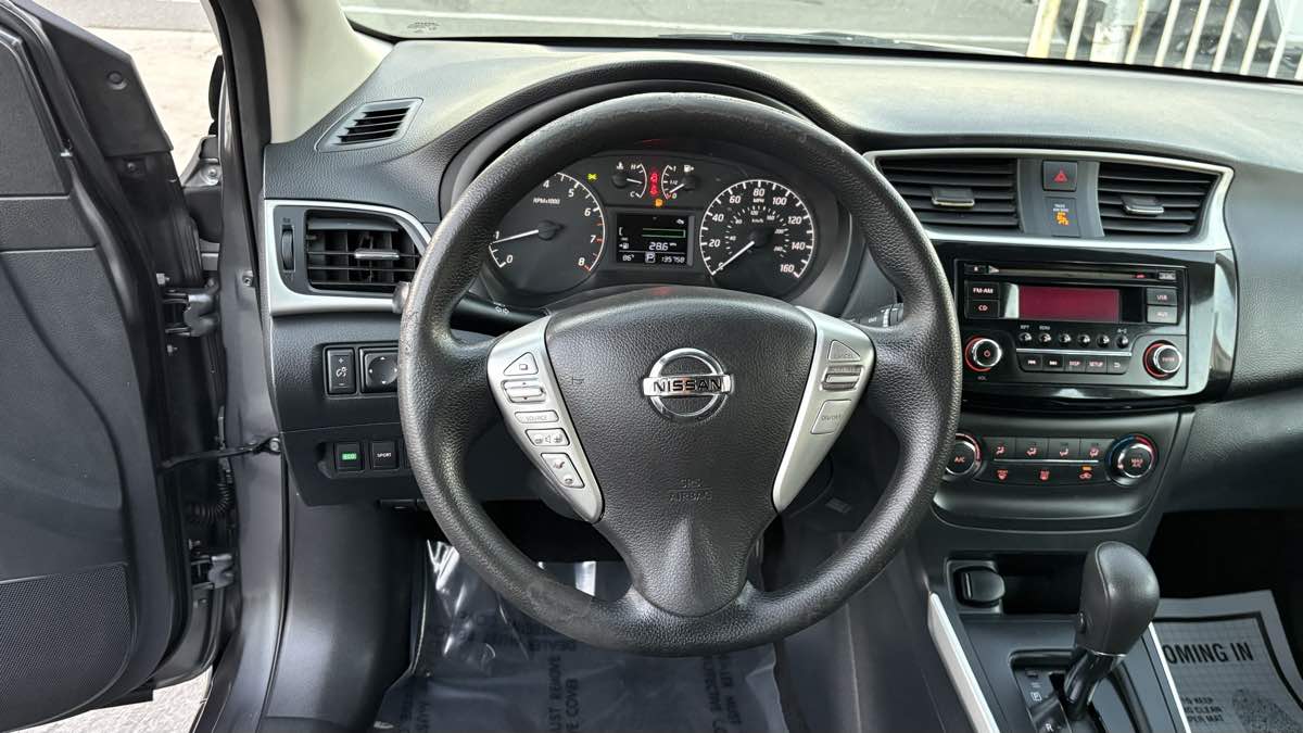 2016 Nissan Sentra S - Photo 31