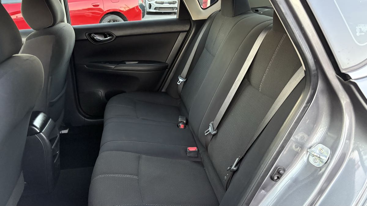 2016 Nissan Sentra S - Photo 39