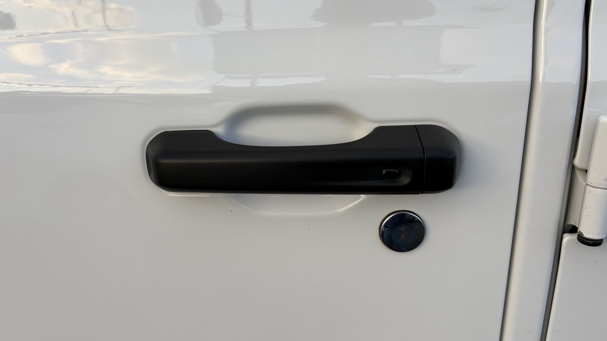 2025 Jeep Wrangler 4-Door Sahara - Photo 17