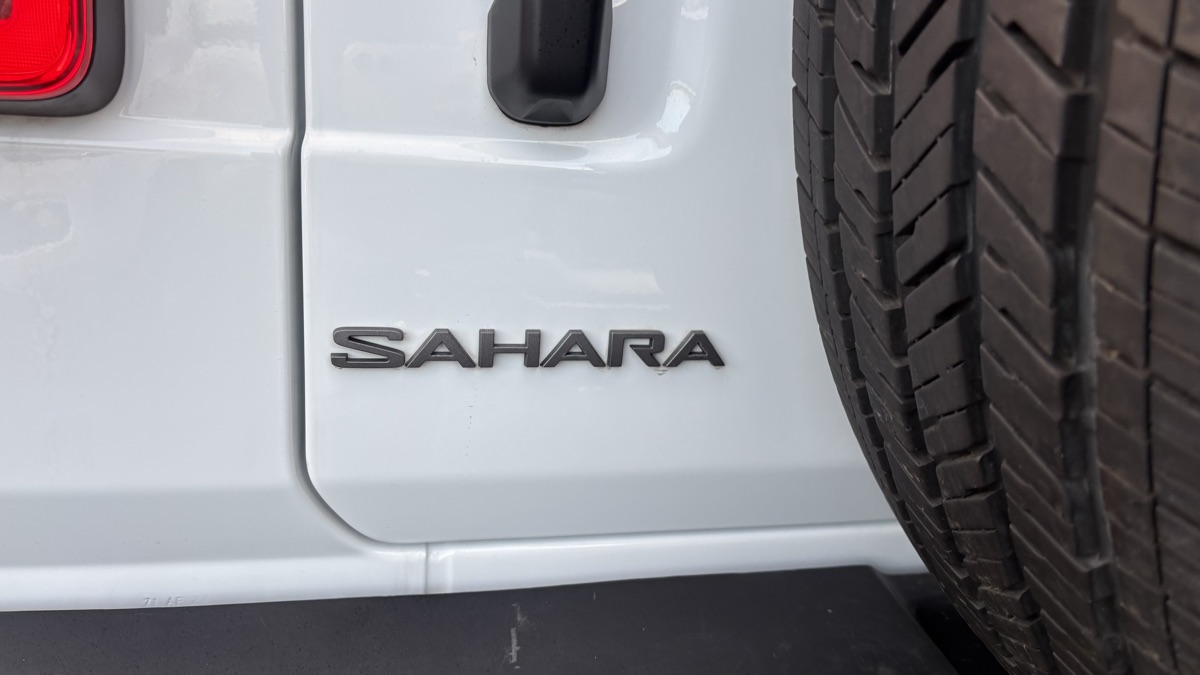 2025 Jeep Wrangler 4-Door Sahara - Photo 19