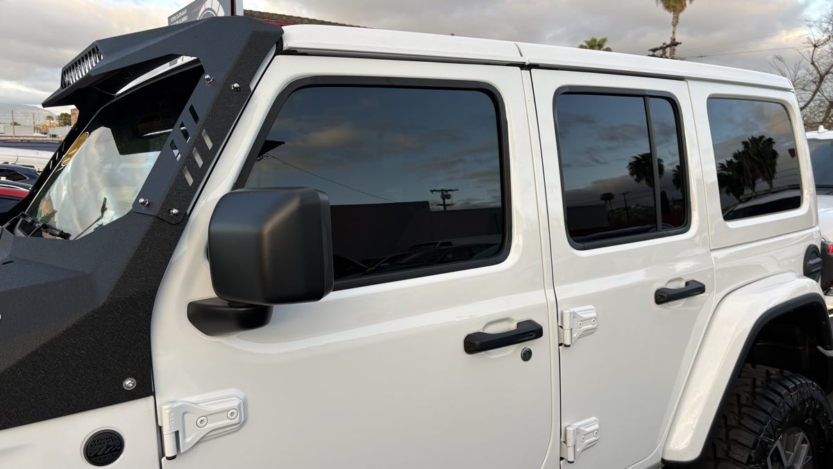 2025 Jeep Wrangler 4-Door Sahara - Photo 20