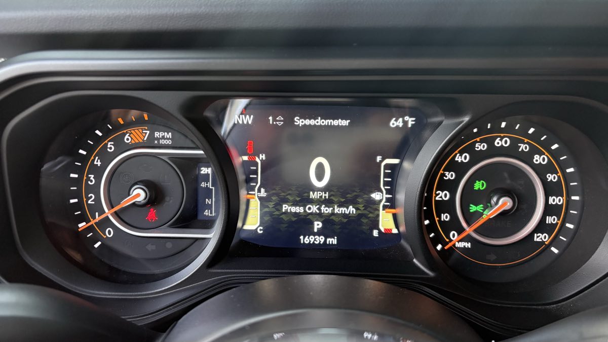 2025 Jeep Wrangler 4-Door Sahara - Photo 46