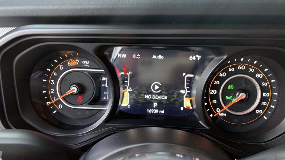 2025 Jeep Wrangler 4-Door Sahara - Photo 49