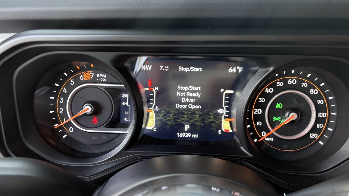 2025 Jeep Wrangler 4-Door Sahara - Photo 50
