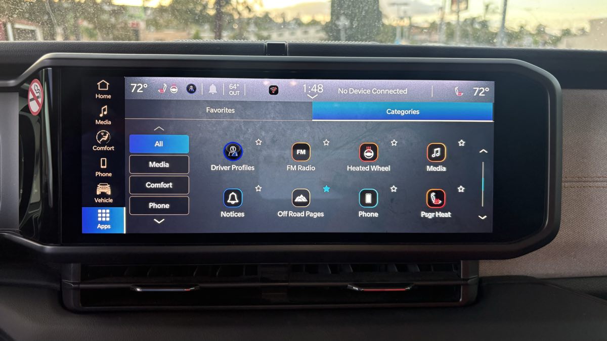 2025 Jeep Wrangler 4-Door Sahara - Photo 64