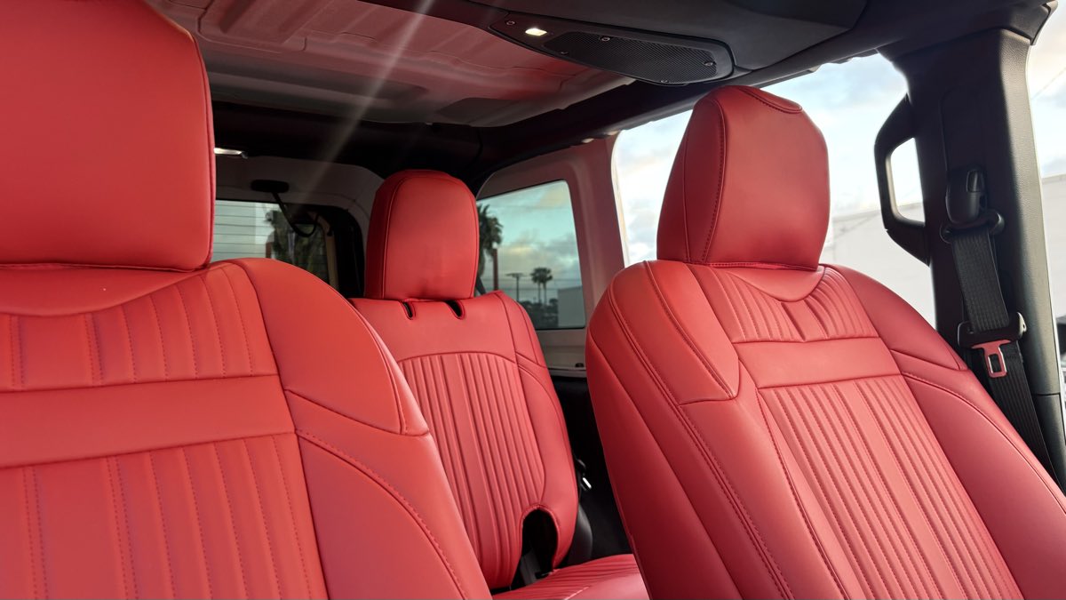 2025 Jeep Wrangler 4-Door Sahara - Photo 99