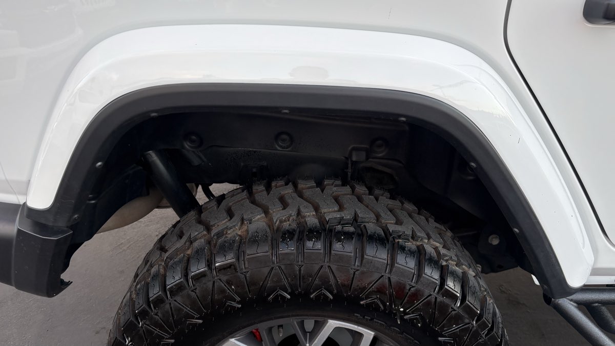 2025 Jeep Wrangler 4-Door Sahara - Photo 106