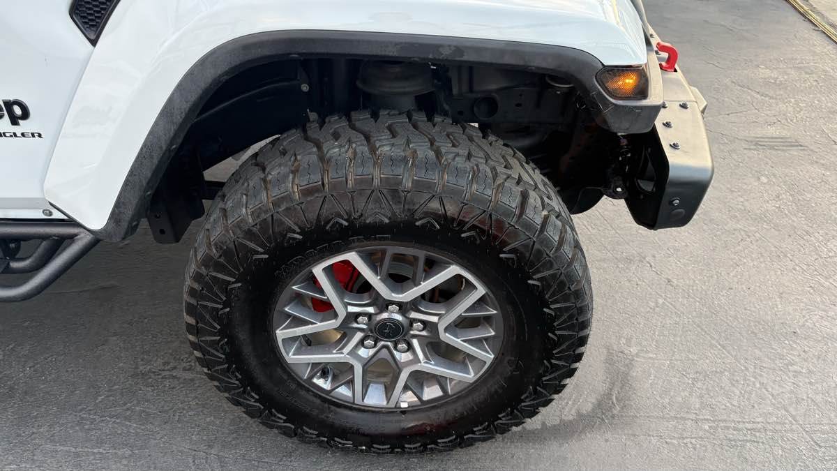 2025 Jeep Wrangler 4-Door Sahara - Photo 107