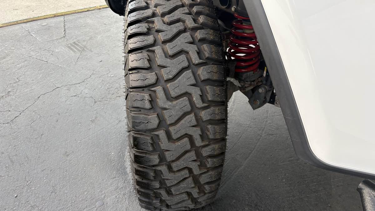 2025 Jeep Wrangler 4-Door Sahara - Photo 109