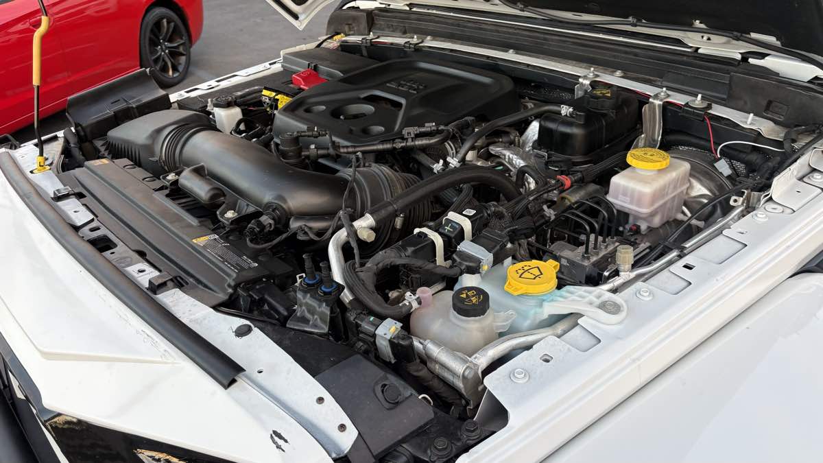 2025 Jeep Wrangler 4-Door Sahara - Photo 121