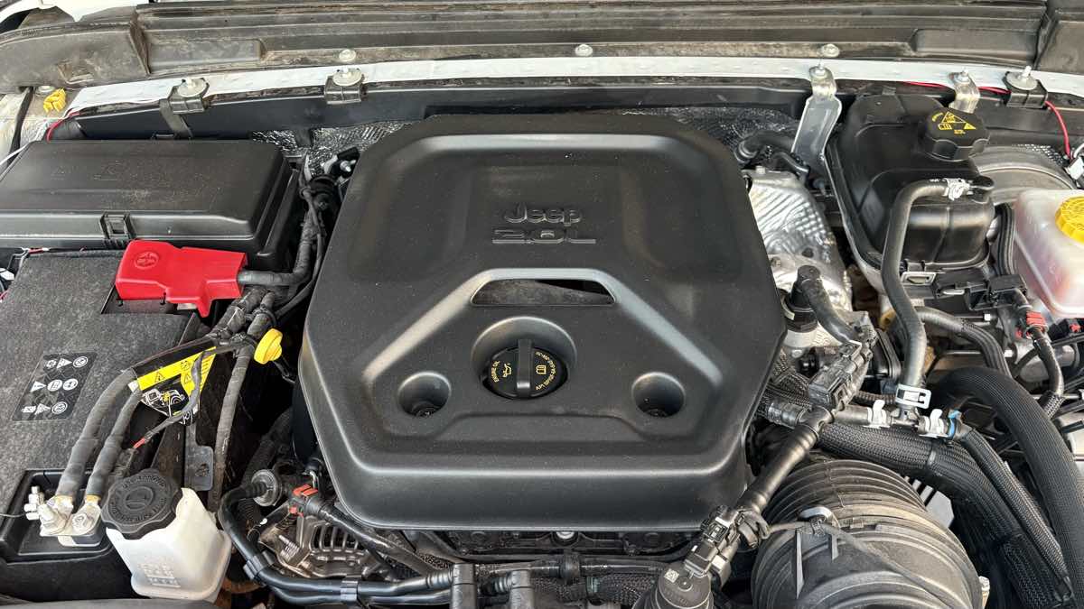 2025 Jeep Wrangler 4-Door Sahara - Photo 125