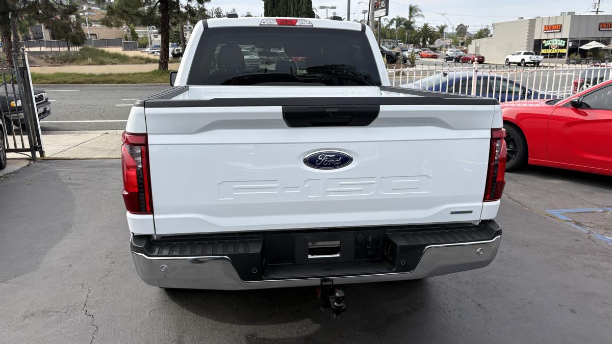 2025 Ford F-150 XLT - Photo 13
