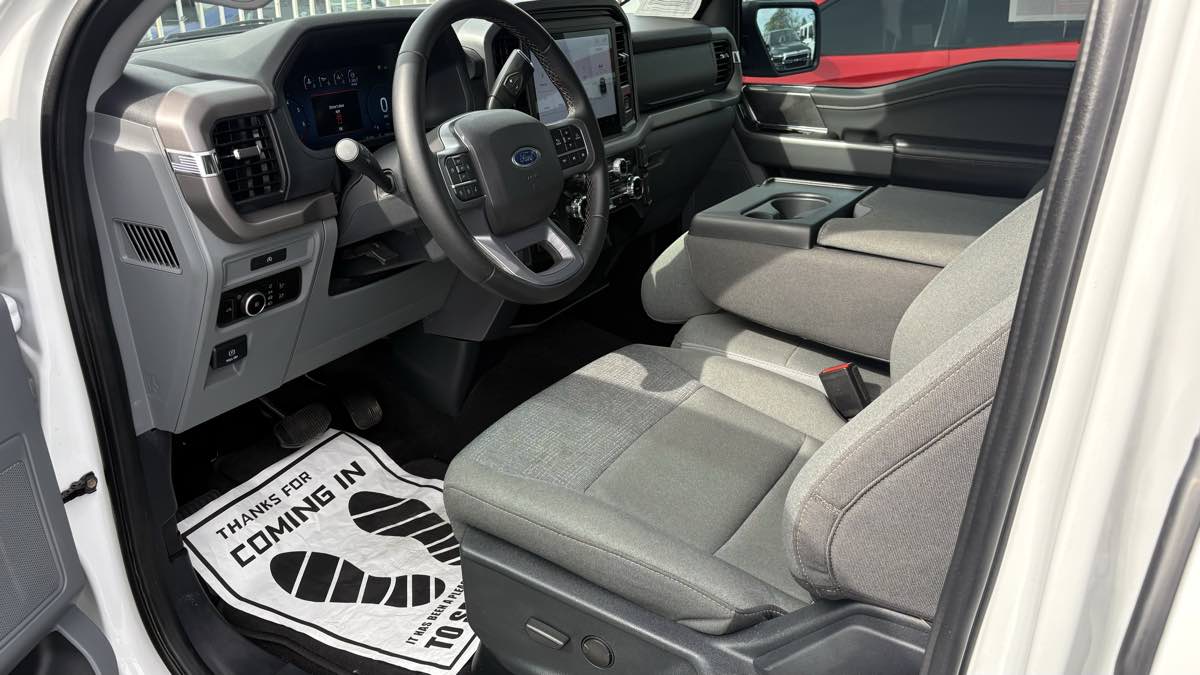 2025 Ford F-150 XLT - Photo 15