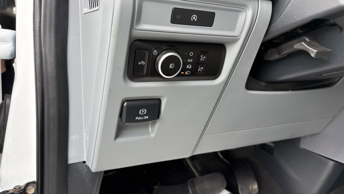 2025 Ford F-150 XLT - Photo 33