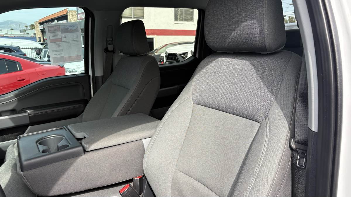 2025 Ford F-150 XLT - Photo 29