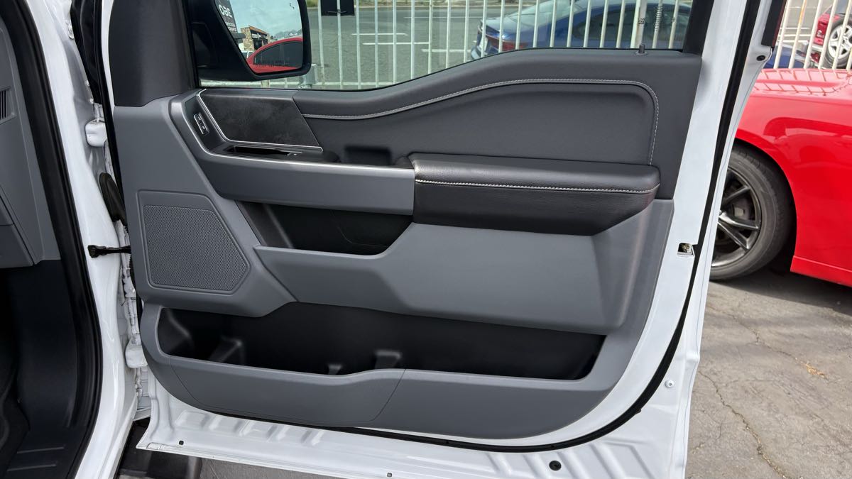 2025 Ford F-150 XLT - Photo 59