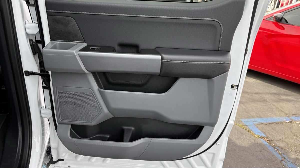 2025 Ford F-150 XLT - Photo 72