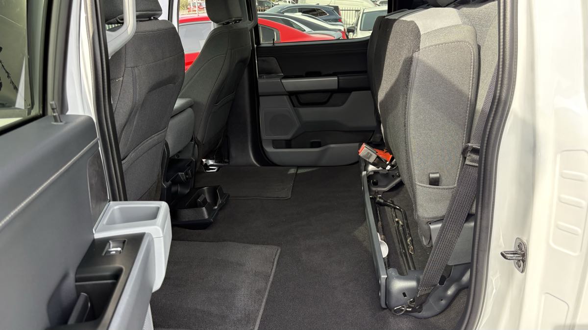 2025 Ford F-150 XLT - Photo 81