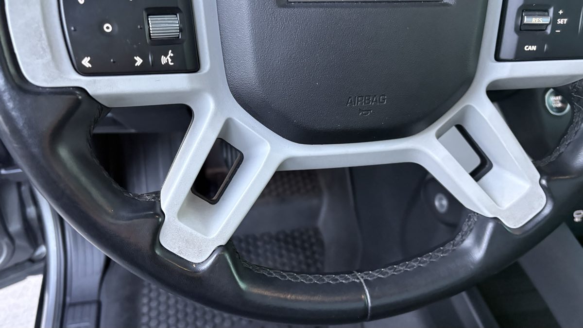 2023 Land Rover Defender S - Photo 22