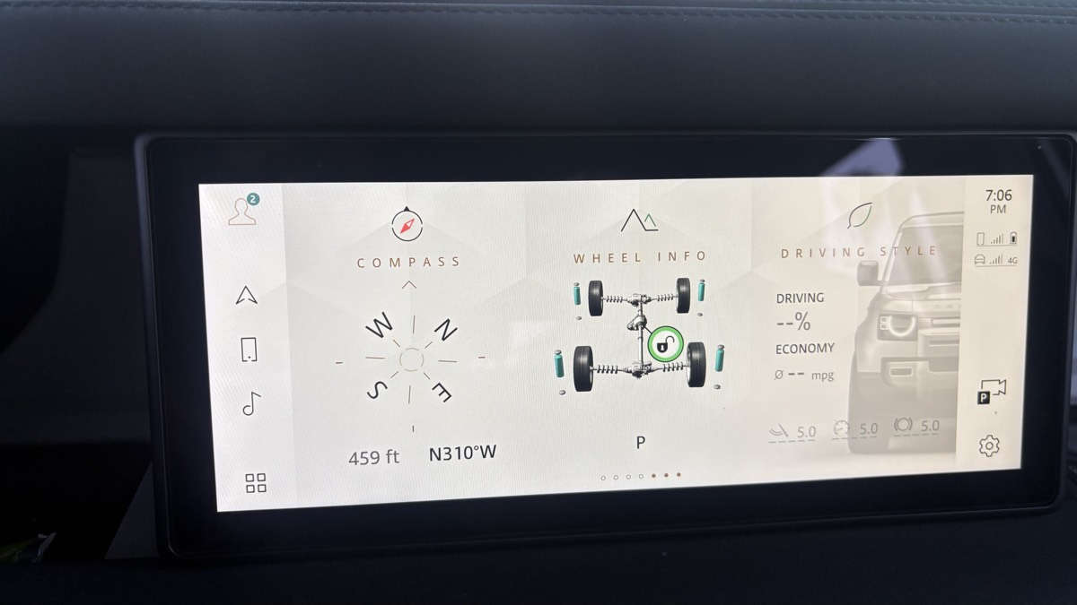2023 Land Rover Defender S - Photo 11
