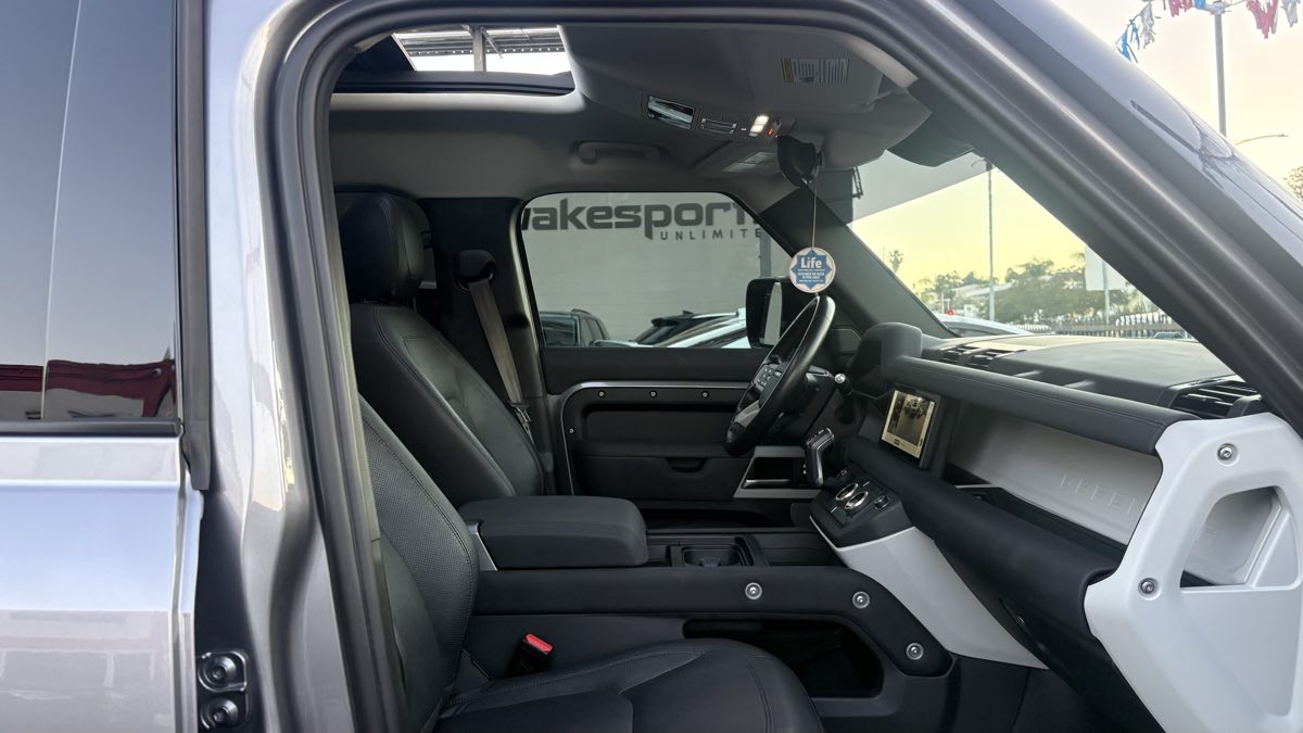 2023 Land Rover Defender S - Photo 66