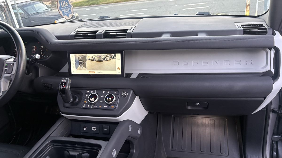 2023 Land Rover Defender S - Photo 88