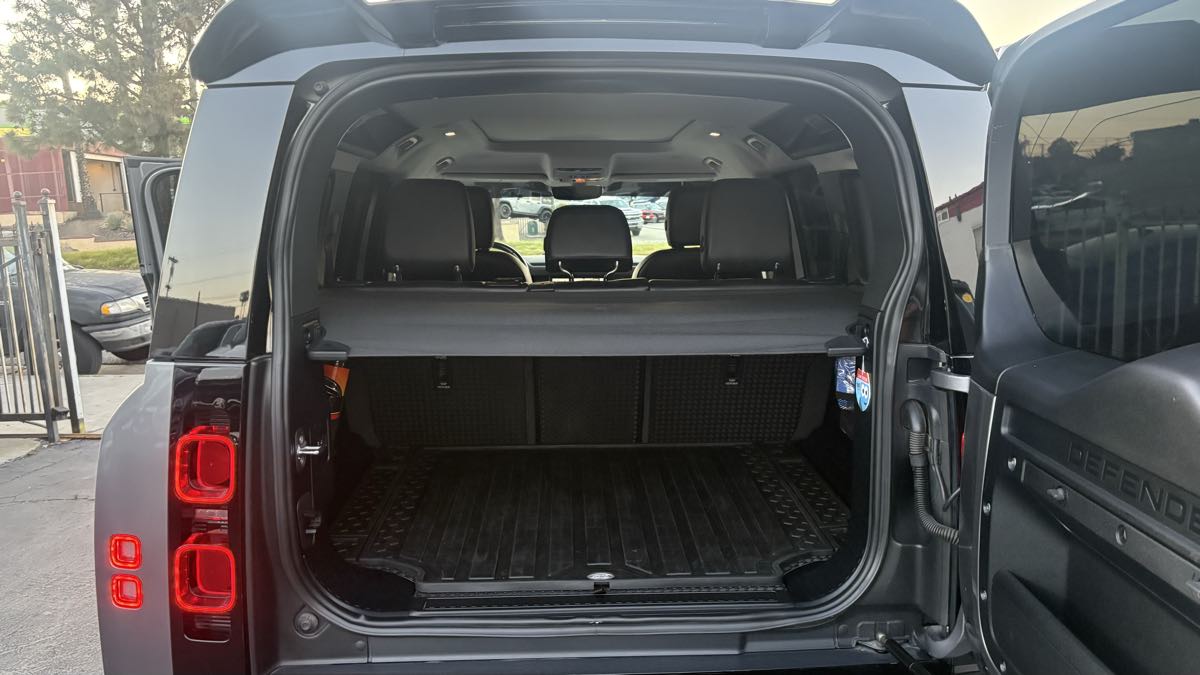 2023 Land Rover Defender S - Photo 92