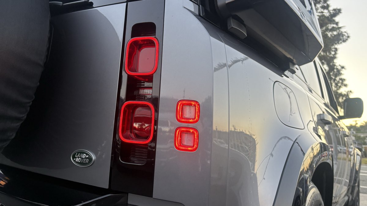 2023 Land Rover Defender S - Photo 111