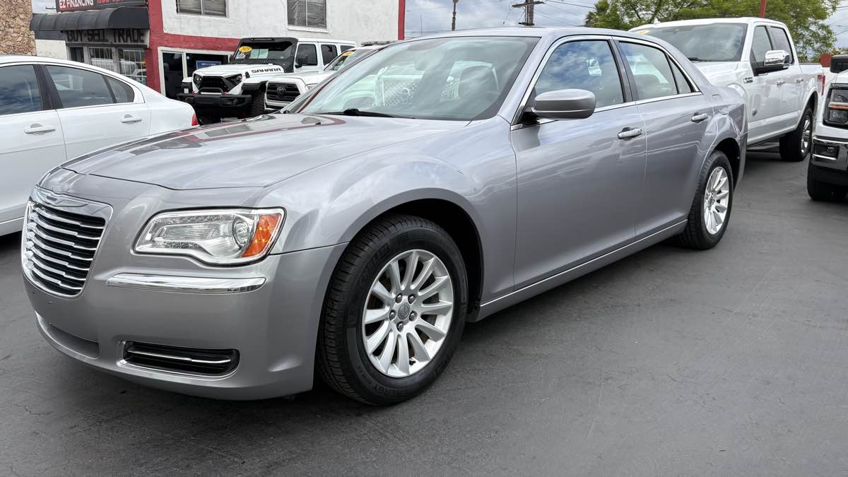 2013 Chrysler 300 Motown - Photo 11