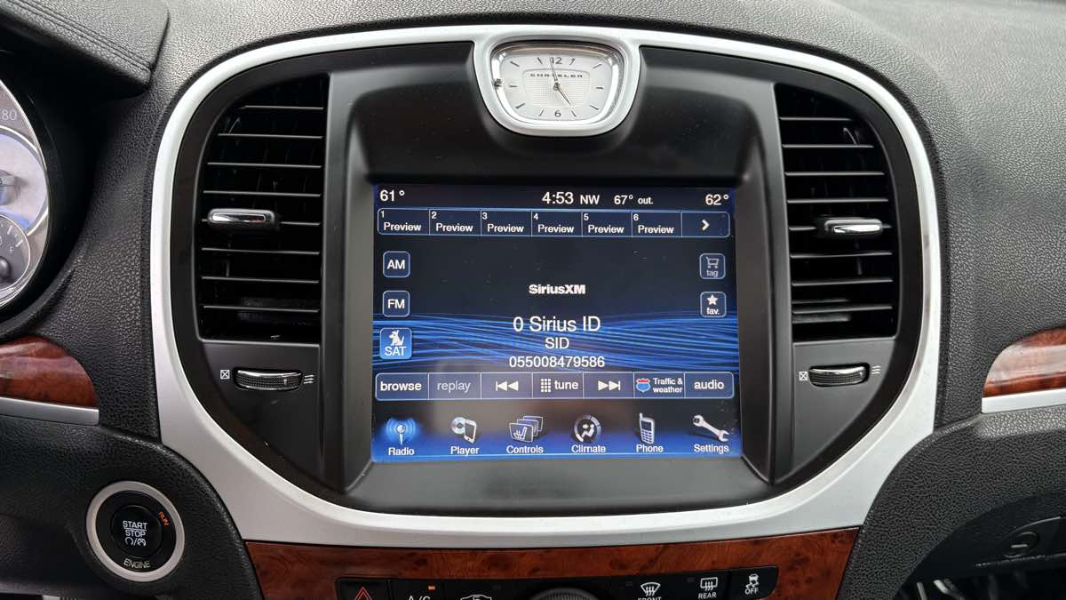 2013 Chrysler 300 Motown - Photo 19