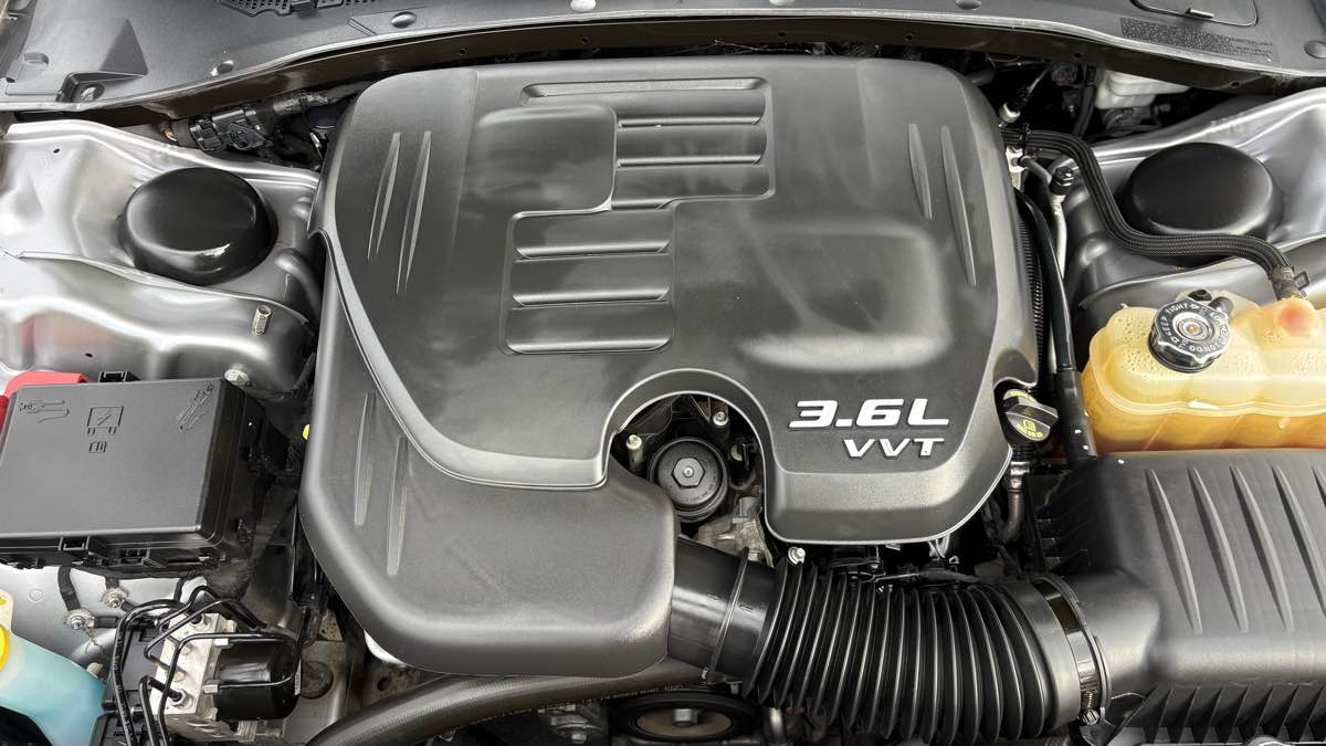 2013 Chrysler 300 Motown - Photo 59