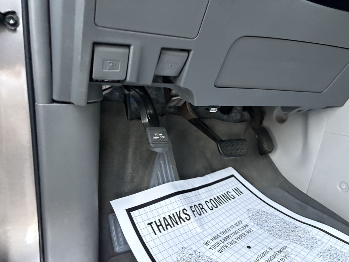 Photo 14 of this Toyota Sienna