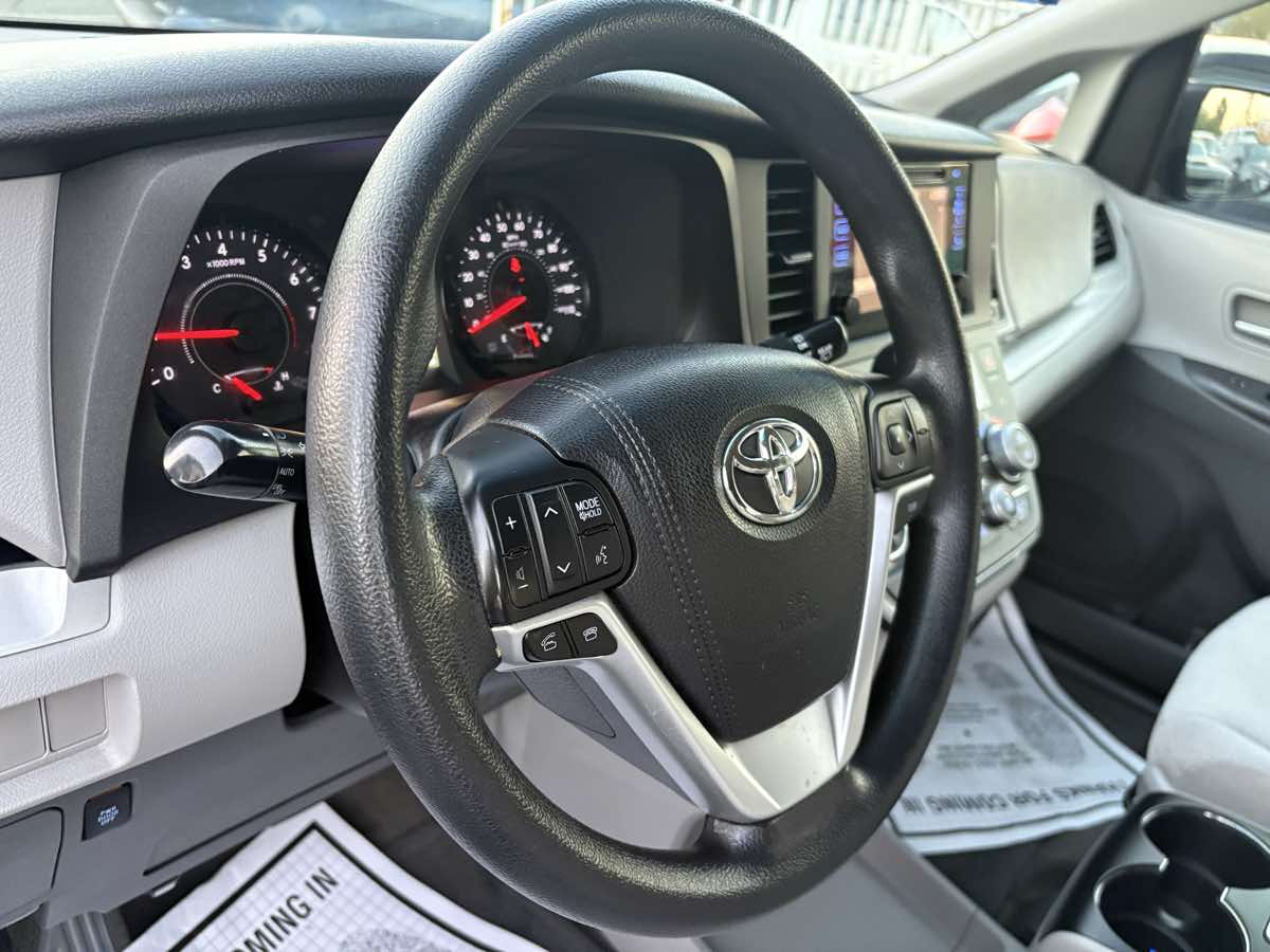 Photo 15 of this Toyota Sienna